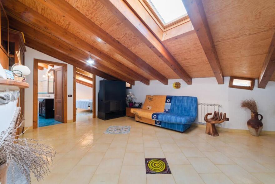 La Casa Dell'Indiano Apartment Bomerano Luaran gambar